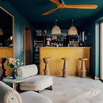 Boutique Responsable Et Restaurant Basgi Basgi Saint-Florent (Corsica)