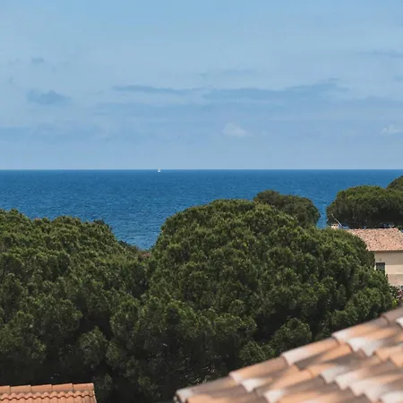 Boutique Responsable Et Restaurant Basgi Basgi Saint-Florent (Corsica)