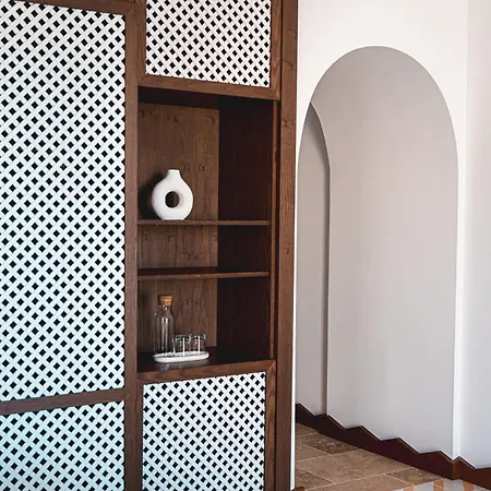 Boutique Responsable Et Restaurant Basgi Basgi Hotel 4*