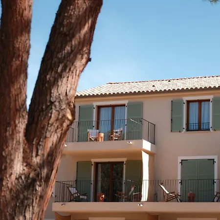 Boutique Responsable Et Restaurant Basgi Basgi Hotel Saint-Florent (Corsica)