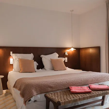 Hotel Boutique Responsable Et Restaurant Basgi Basgi 4*