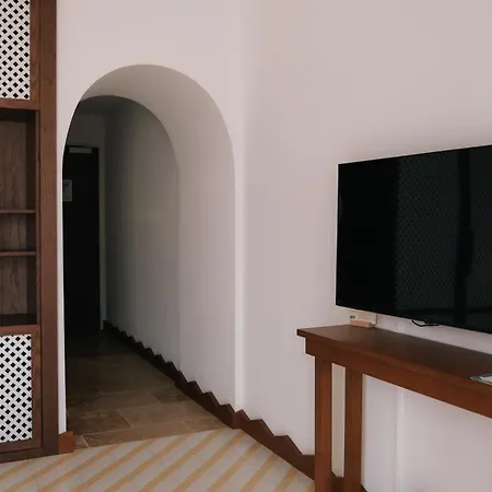 Boutique Responsable Et Restaurant Basgi Basgi Hotel