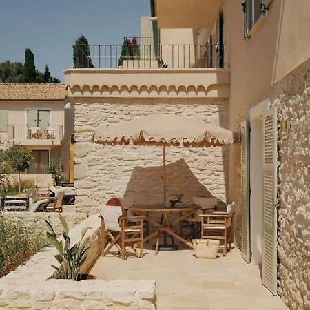 Boutique Responsable Et Restaurant Basgi Basgi Hotel 4*