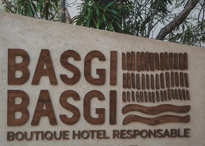Boutique Responsable Et Restaurant Basgi Basgi Hotel 4*