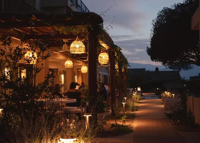 Hotel Boutique Responsable Et Restaurant Basgi Basgi