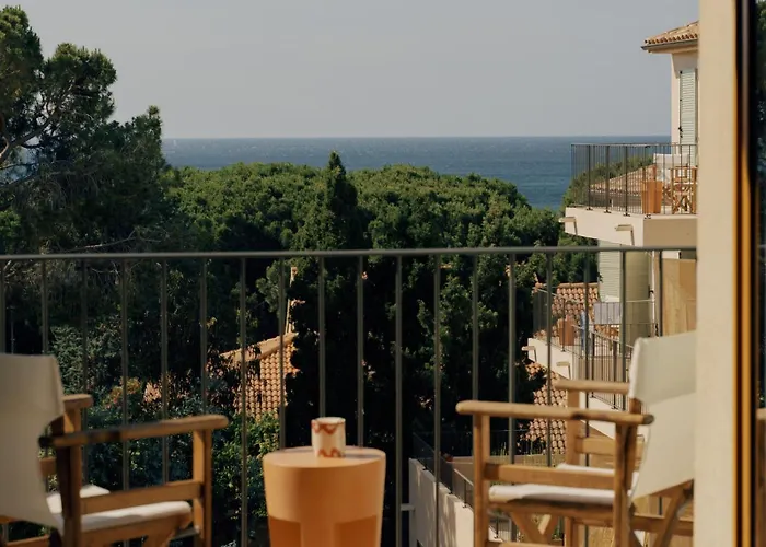 Boutique Responsable Et Restaurant Basgi Basgi Saint-Florent (Corsica)