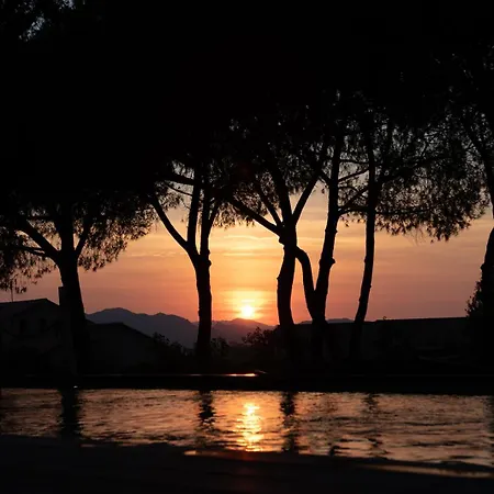 Boutique Responsable Et Restaurant Basgi Basgi 4* Saint-Florent (Corsica)