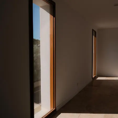 Boutique Responsable Et Restaurant Basgi Basgi Отель Сен-Флоран