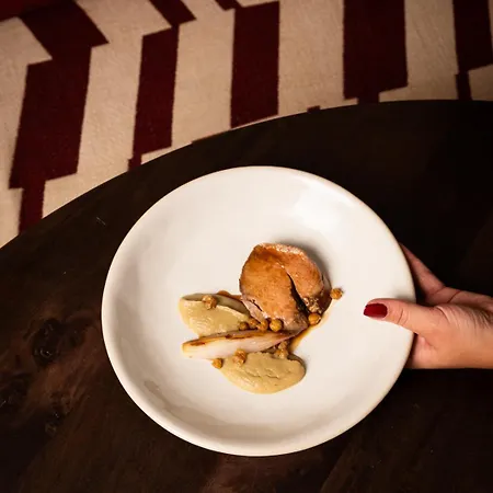 Boutique Responsable Et Restaurant Basgi Basgi Сен-Флоран