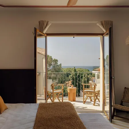 Boutique Responsable Et Restaurant Basgi Basgi Hotel 4*