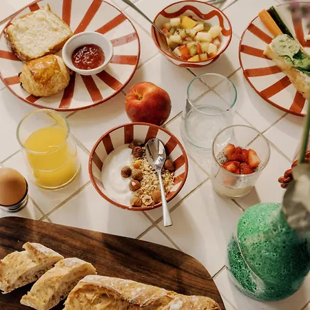 Boutique Responsable Et Restaurant Basgi Basgi Hotel Saint-Florent (Corsica)