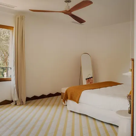 Boutique Responsable Et Restaurant Basgi Basgi 4* Saint-Florent (Corsica)