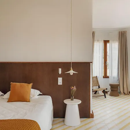 Boutique Responsable Et Restaurant Basgi Basgi 4*