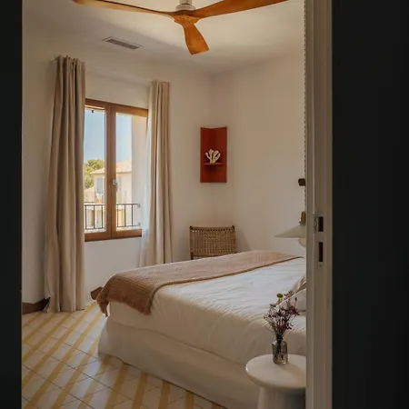 Отель Boutique Responsable Et Restaurant Basgi Basgi 4*