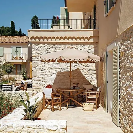 Boutique Responsable Et Restaurant Basgi Basgi Hotel
