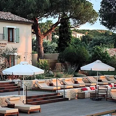 Hotel Boutique Responsable Et Restaurant Basgi Basgi Saint-Florent (Corsica)
