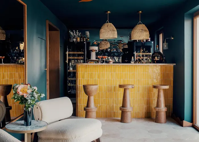 Boutique Responsable Et Restaurant Basgi Basgi سانت فلوران