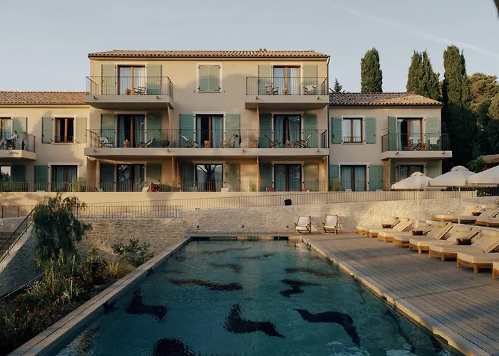 Boutique Responsable Et Restaurant Basgi Basgi Hotel 4*