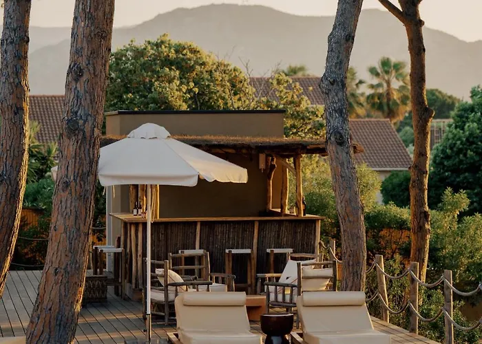 Hotel Boutique Responsable Et Restaurant Basgi Basgi Saint-Florent (Corsica)