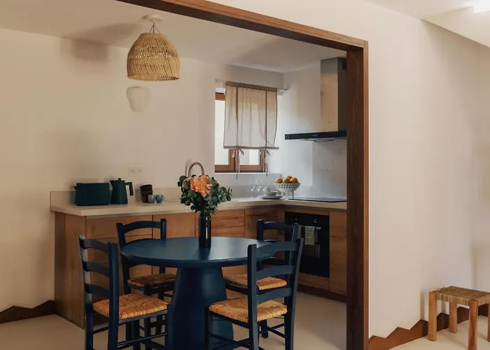 Hotel Boutique Responsable Et Restaurant Basgi Basgi 4*