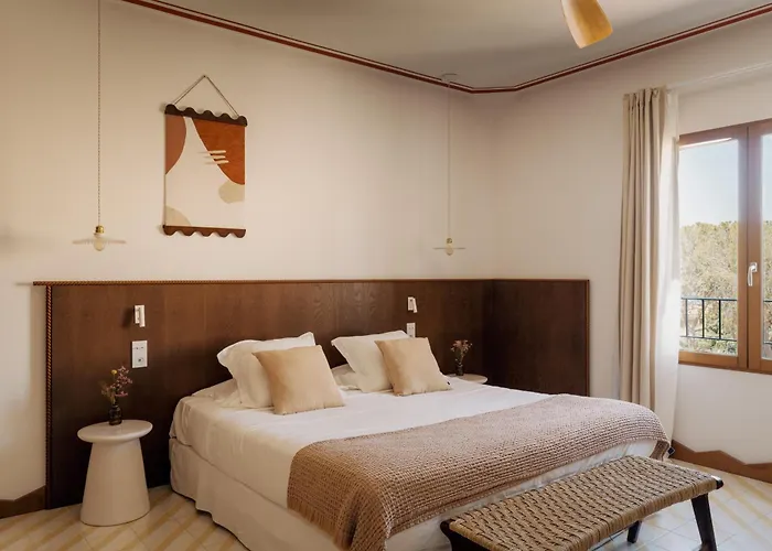 Hotel Boutique Responsable Et Restaurant Basgi Basgi