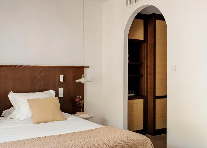 Hotel Boutique Responsable Et Restaurant Basgi Basgi 4*